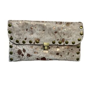 FOLIA/Clutch
