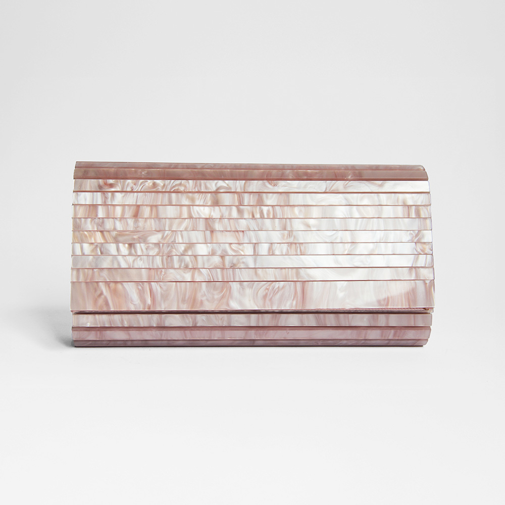 PEARLESCENT/box clutch: imagen 1