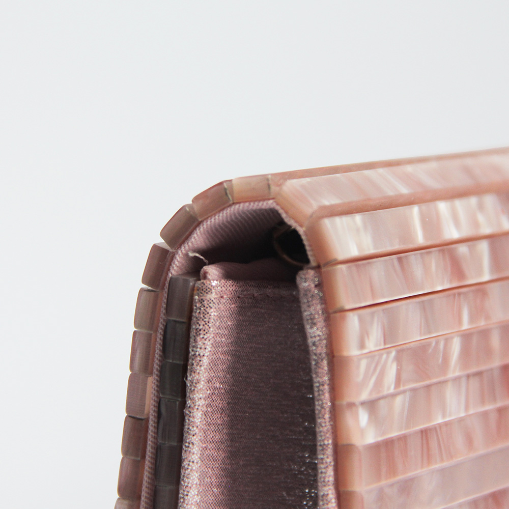 PEARLESCENT/box clutch: imagen 5